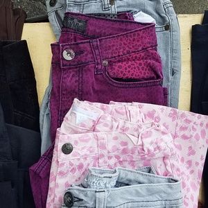 SOLD......LAST CHANCE.4 Cute pairs of  jeans
